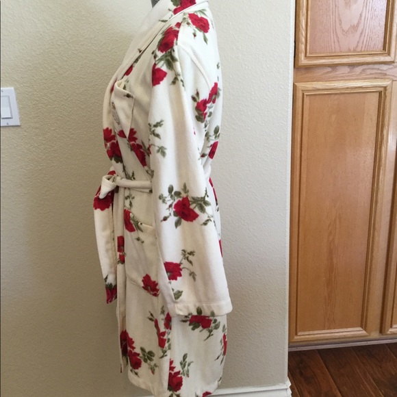Lauren Ralph Lauren Floral Monogram Crest  Robe - Picture 6 of 10